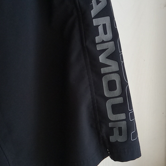Copy Under Armour | Black Woven Wordmark Shorts - Picture 8 of 8
